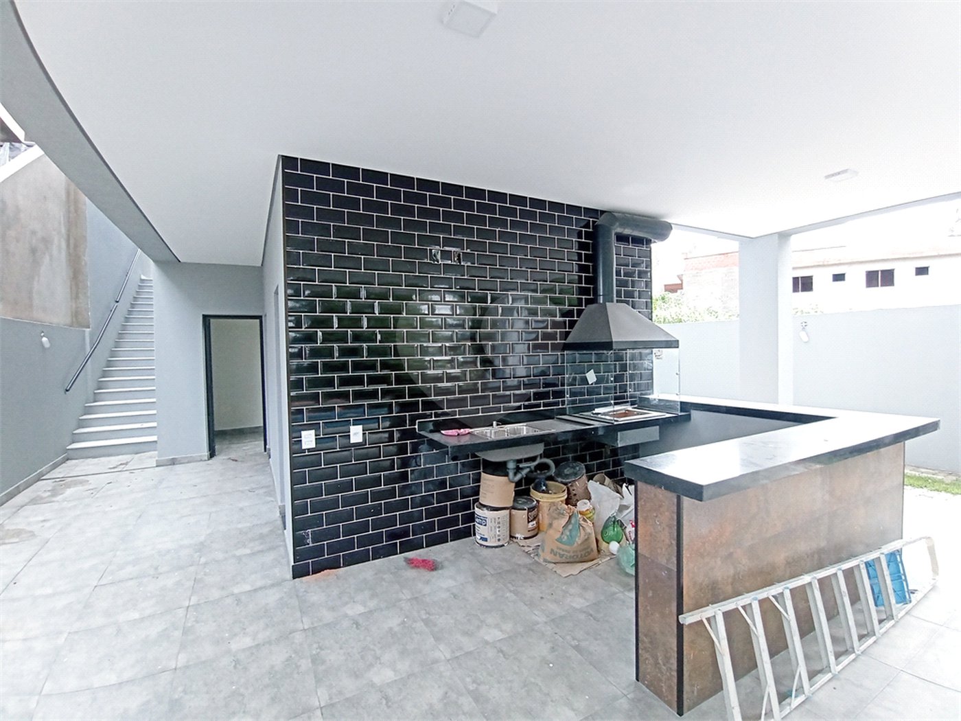 Casa à venda com 3 suítes no condomínio Reserva dos Jatobás, Louveira - SP