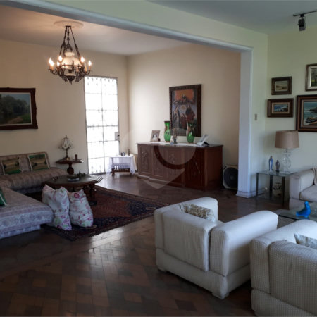 Casa à venda com 5 quartos, sendo 1 suíte, em Grajaú, Rio de Janeiro, RJ