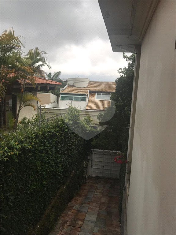 Casa à venda com 4 suítes em Jardim Leonor, São Paulo, SP