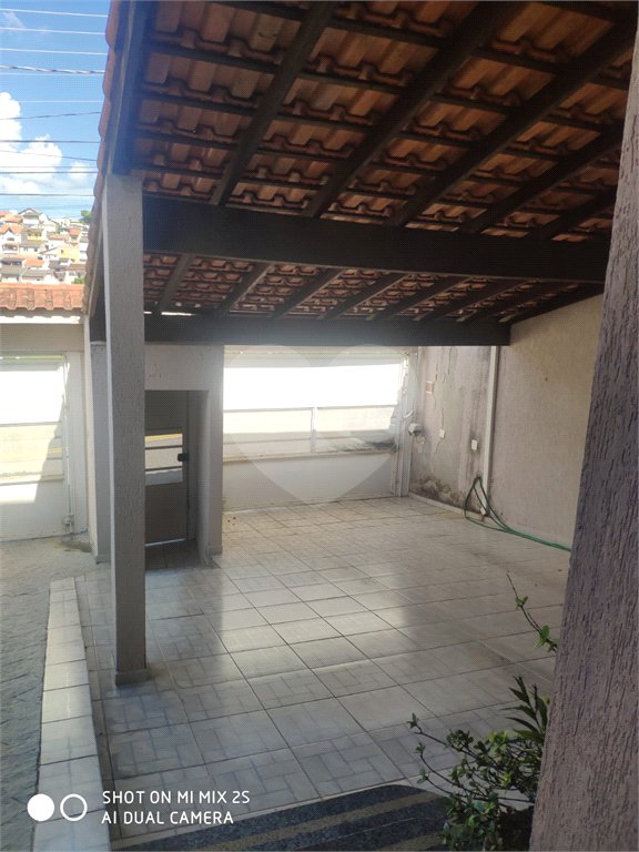 Sobrado à venda com 4 quartos, sendo 1 suíte, em Chácara Jafet, Mogi das Cruzes, SP