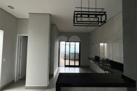 Casa à venda com 3 quartos, sendo 1 suíte, no condomínio Horto Florestal Villagio, Sorocaba - SP