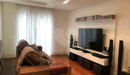 Casa à venda com 4 quartos, sendo 2 suítes,  no condomínio Sunríse, São Paulo - SP