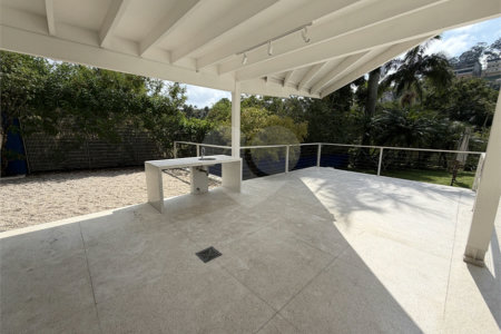 Casa à venda com 4 suítes em Residencial Tamboré, Barueri, SP