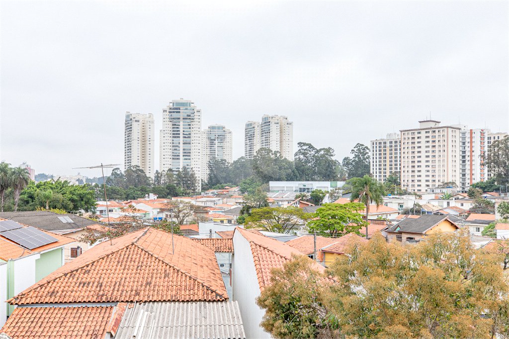 Sobrado à venda com 3 quartos, sendo 1 suíte, em Jardim Prudência, São Paulo, SP