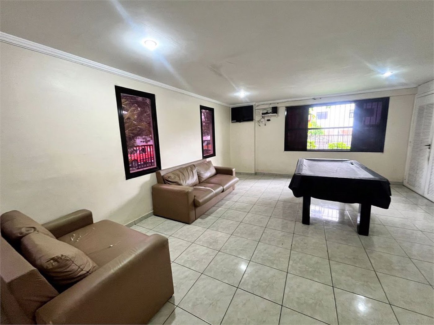 Apartamento com 1 dormitório à venda, 52 m² por R$ 265.000,00 - Jardim Três Marias - Guarujá/SP