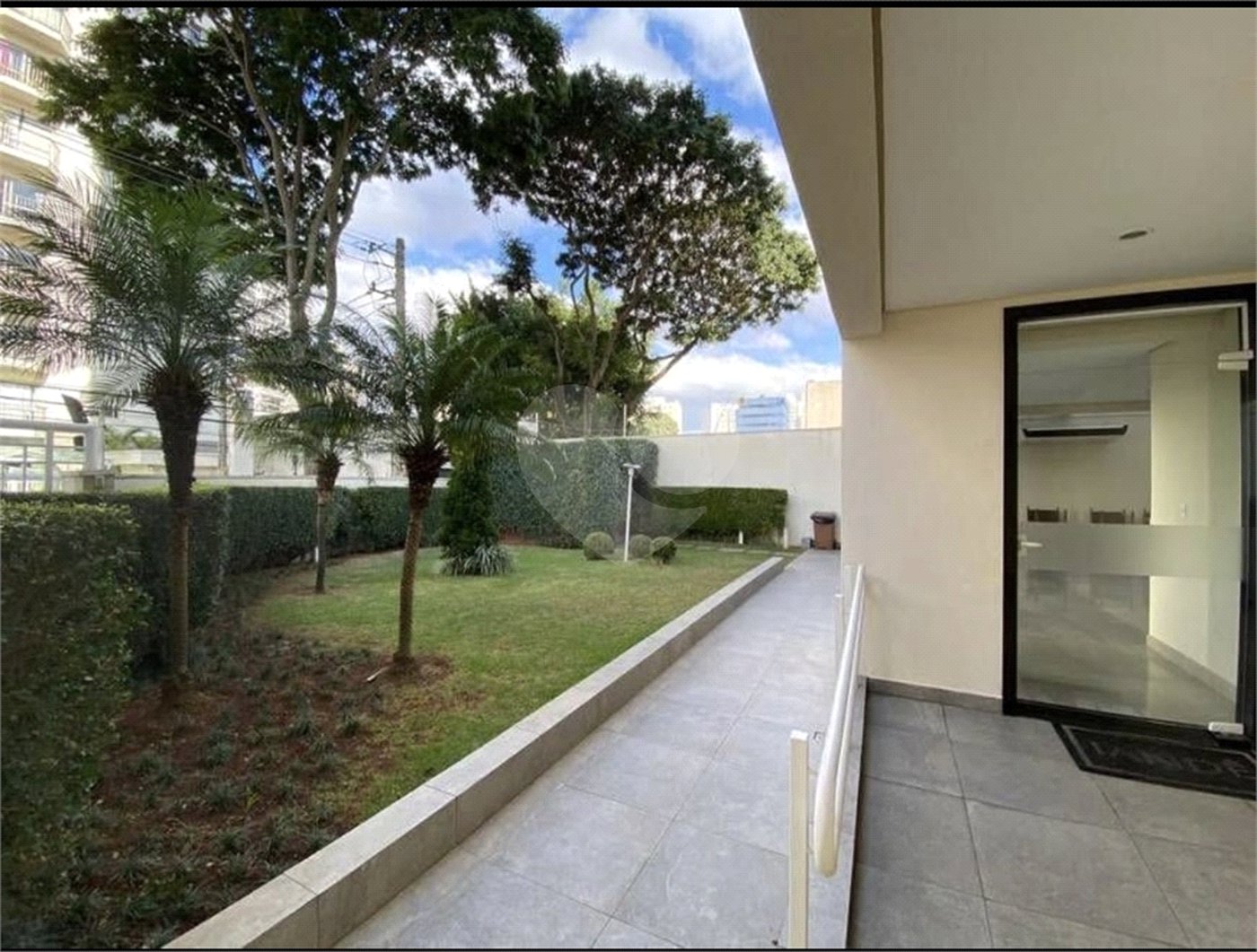 Apartamento à venda com 3 quartos, sendo 1 suíte, em Vila Firmiano Pinto, São Paulo, SP