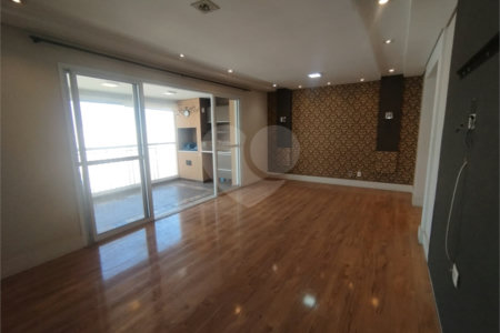 Apartamento à venda com 3 quartos, sendo 1 suíte,  no Centro, São Bernardo do Campo, SP