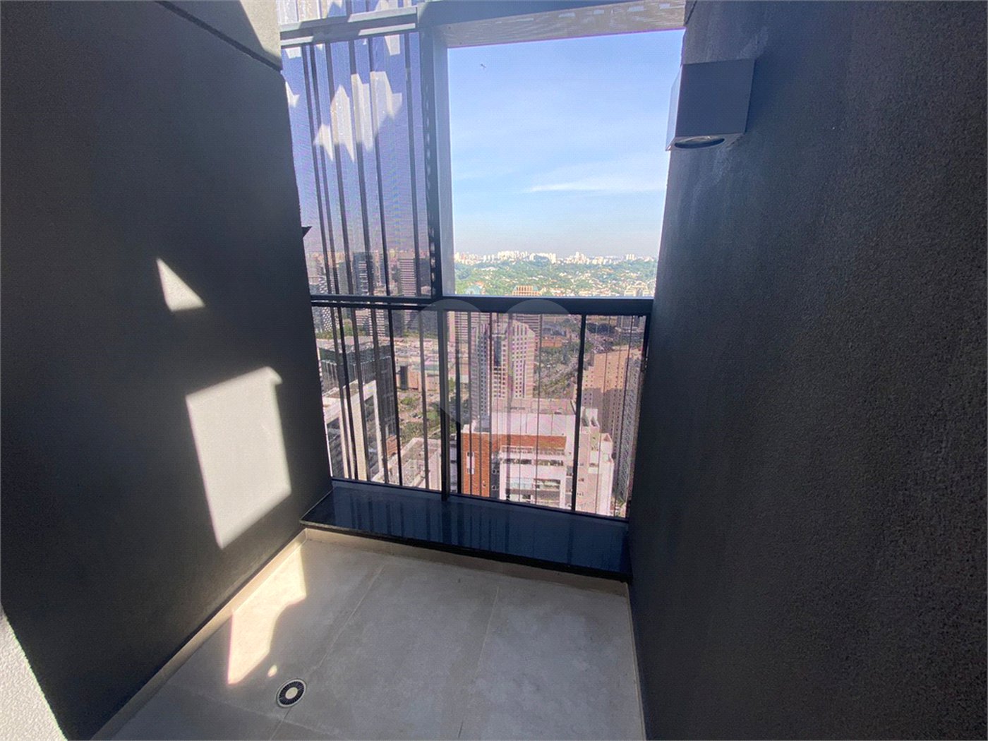 Apartamento à venda com 3 suítes em Jardim das Acácias, São Paulo, SP