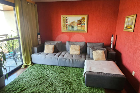 Apartamento à venda com 3 suítes em Sítio São José, Suzano, SP