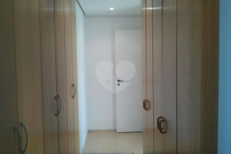 Apartamento à venda com 4 quartos, sendo 2 suítes,  em Jardim Ampliação, São Paulo, SP