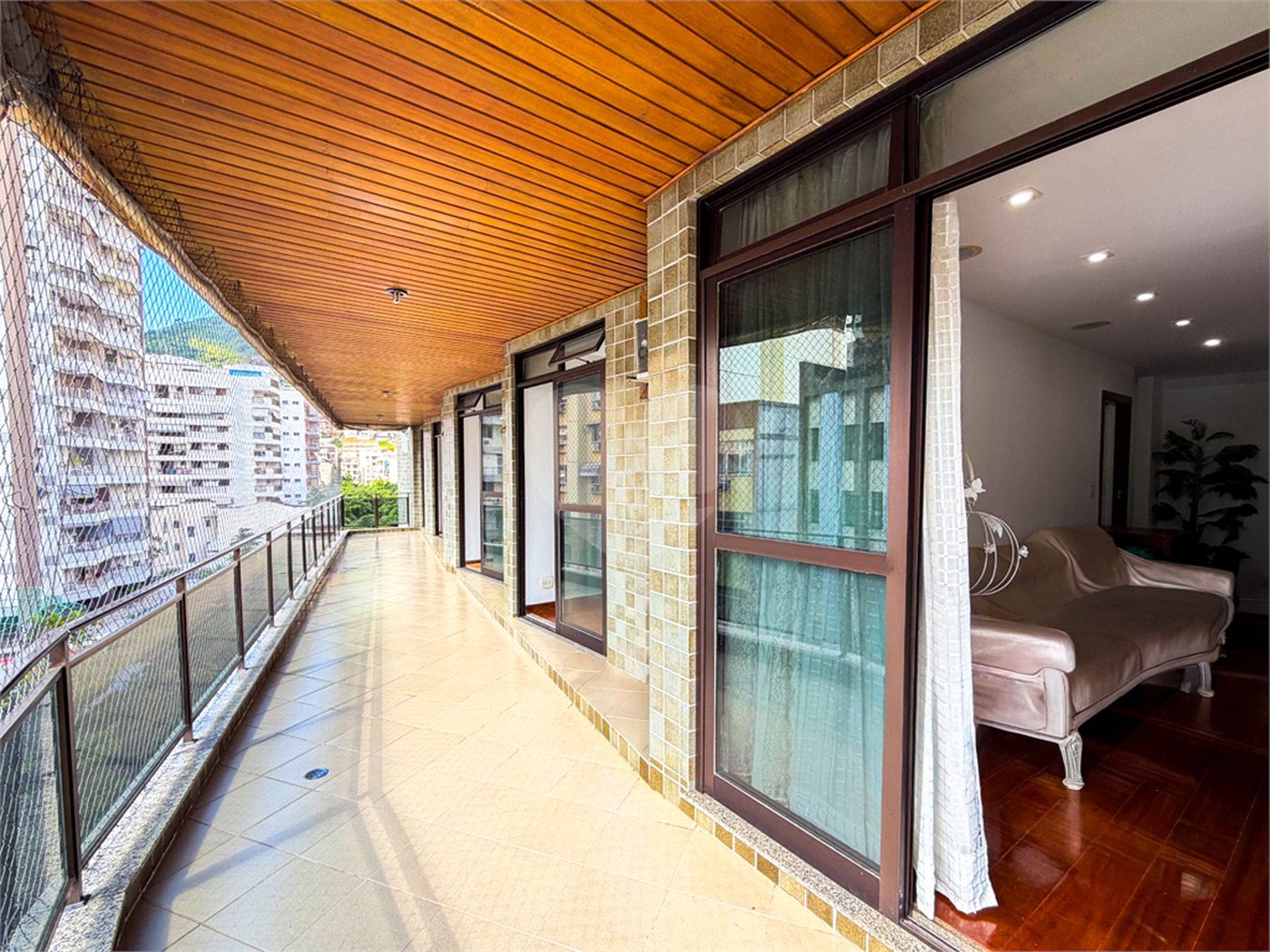 Apartamento à venda com 4 quartos, sendo 2 suítes, em Tijuca, Rio de Janeiro, RJ