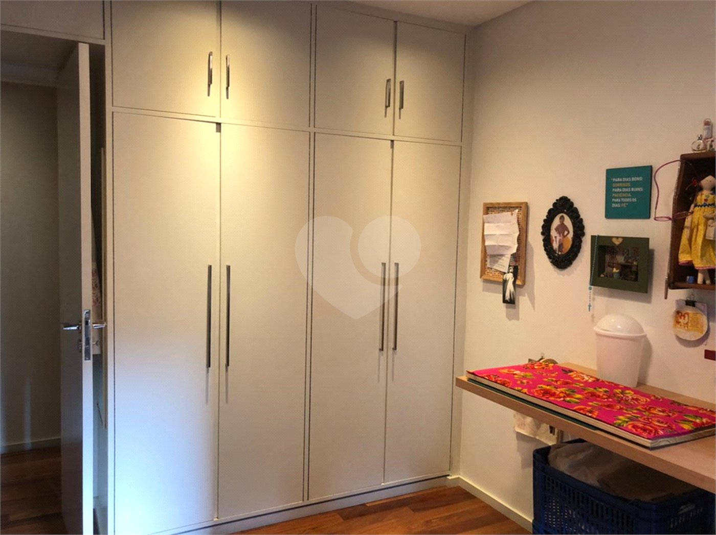Apartamento à venda com 4 quartos, sendo 3 suítes, em Alto da Boa Vista, São Paulo, SP