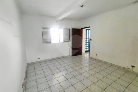 Sobrado à venda com 3 quartos, sendo 1 suíte, em Vila Constança, São Paulo, SP