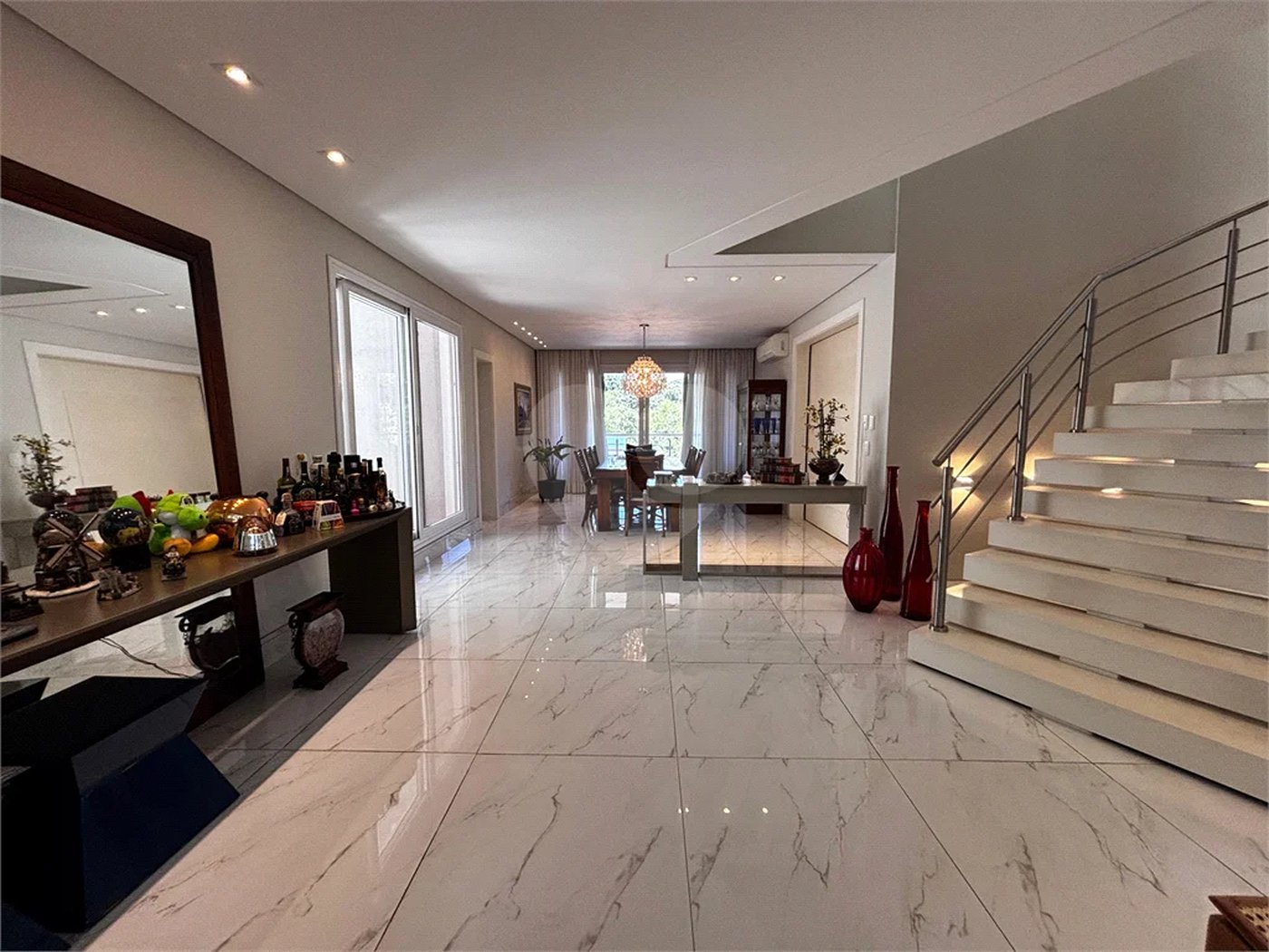 Casa à venda com 4 quartos, sendo 3 suítes, no condomínio Reserva Nova Cantareira, São Paulo - SP