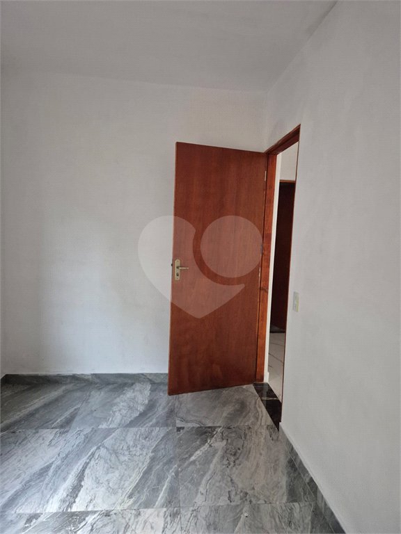 Casa à venda com 2 quartos em Vila Santa Helena, Atibaia, SP