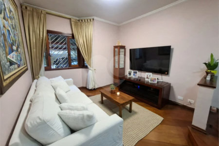 Sobrado à venda com 3 quartos, sendo 2 suítes, em Santana, São Paulo, SP