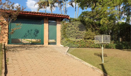 Chácara à venda com 4 quartos, sendo 2 suítes,  em Vale dos Pinheiros, Atibaia, SP