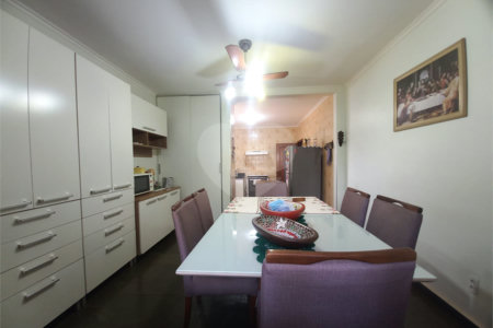 Casa à venda com 4 quartos, sendo 1 suíte,  em Parque dos Bandeirantes, Ribeirão Preto, SP
