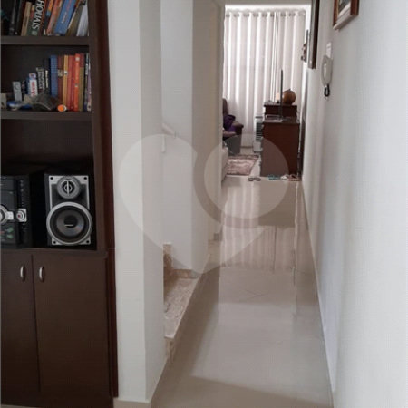 Sobrado à venda com 3 quartos, sendo 1 suíte,  em Vila Suissa, Mogi das Cruzes, SP