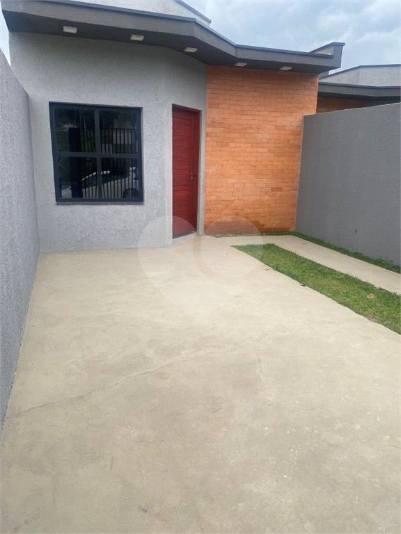 Casa Térrea à venda com 2 suítes em Jardim Santo Antônio, Atibaia, SP