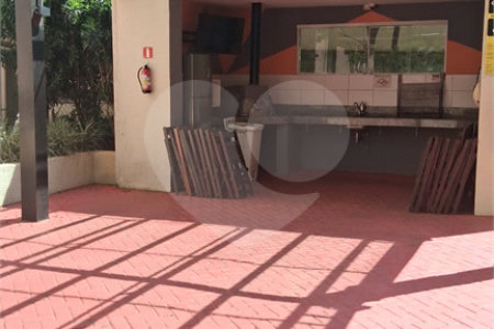 Apartamento à venda com 3 quartos, sendo 1 suíte, em Jardim Tupanci, Barueri, SP