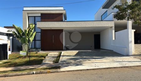 Casa à venda com 3 suítes no condomínio Residencial Chácara Ondina, Sorocaba - SP