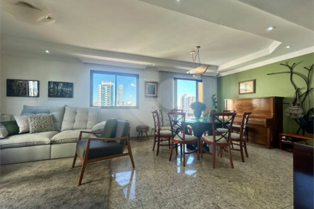 Apartamento com 3 dormitórios, sendo 3 suítes, 3 vagas, à venda no Tatuapé.