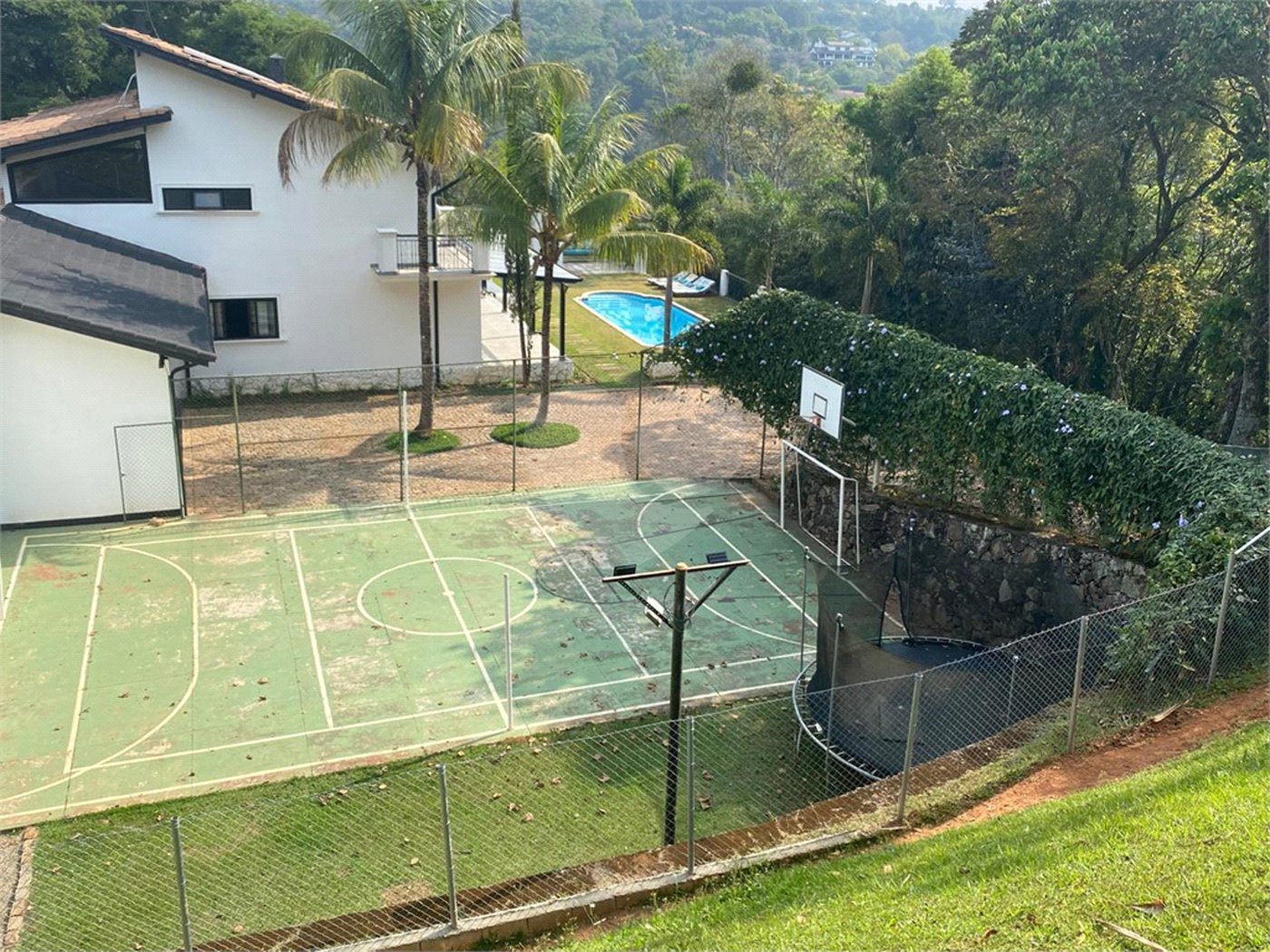 Casa à venda com 4 suítes no condomínio Gleba II, Mairiporã - SP
