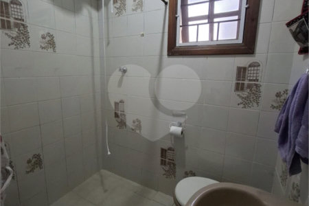 Casa à venda com 6 quartos, sendo 1 suíte,  em Vila Vitória, Mogi das Cruzes, SP
