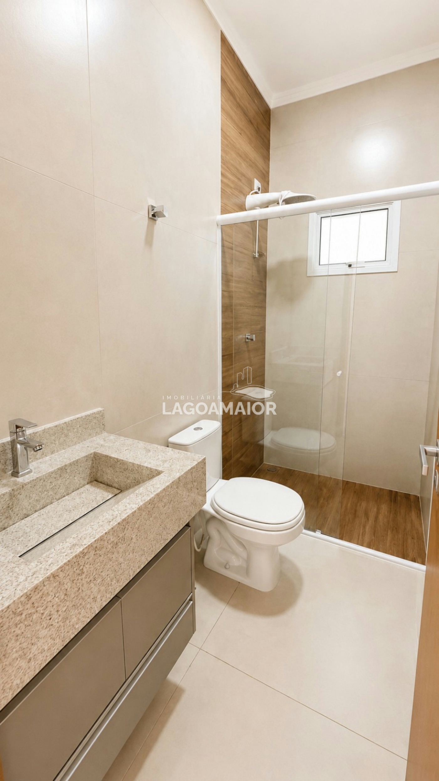 Casa à venda com 3 quartos, sendo 1 suíte,  em Jardim dos Ipês, Três Lagoas, MS