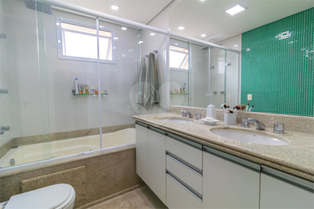Apartamento à venda com 4 suítes em Alto da Boa Vista, São Paulo, SP