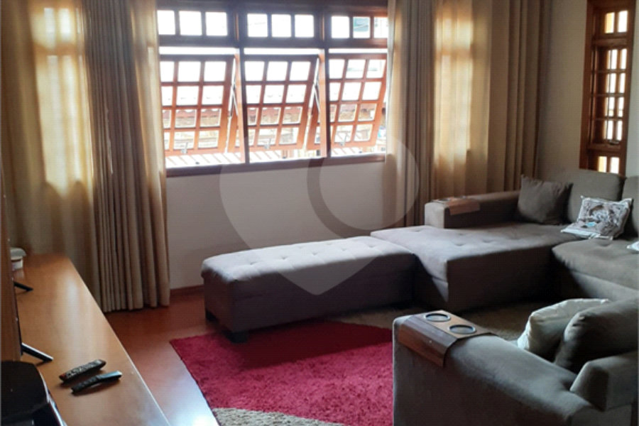 Sobrado à venda com 3 quartos, sendo 1 suíte, em Vila Nova Cachoeirinha, São Paulo, SP