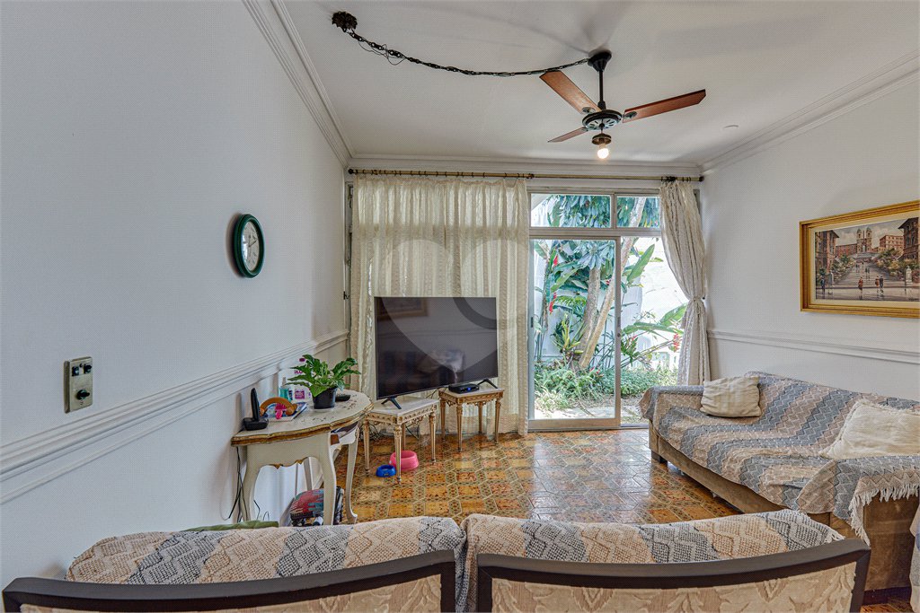 Casa de Vila à venda com 4 quartos, sendo 3 suítes,  em Alto da Boa Vista, São Paulo, SP