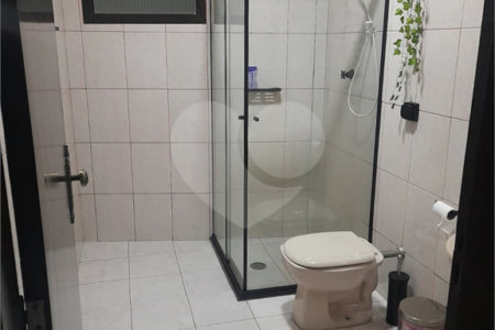 Sobrado à venda com 3 quartos, sendo 1 suíte, em Vila Curuçá, São Paulo, SP