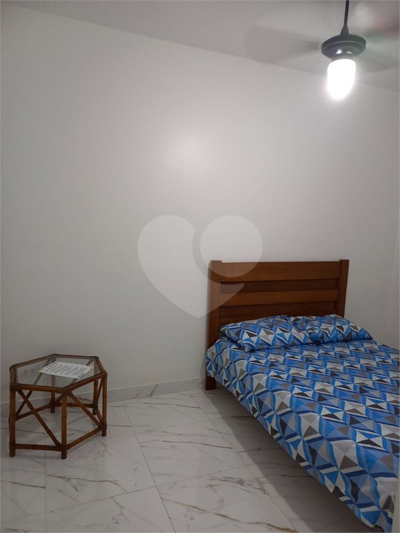 Apartamento à venda com 3 quartos, sendo 1 suíte, em Tortuga, Guarujá, SP