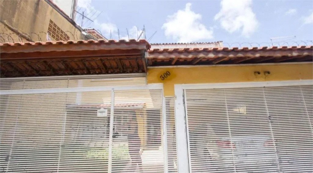 Sobrado à venda com 6 quartos, sendo 1 suíte, em Parque Maria Helena, São Paulo, SP