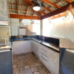 Casa à venda com 3 quartos, sendo 1 suíte, no condomínio Veneto, Araraquara - SP