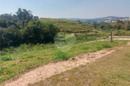 Terreno à venda no condomínio Jardim Steck, Louveira - SP