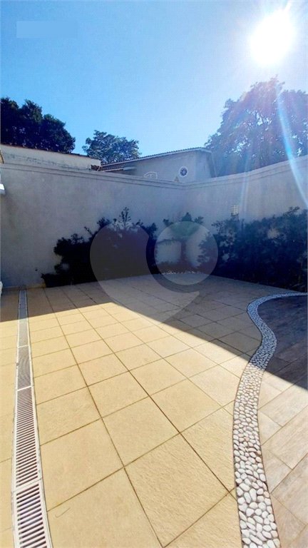 Casa à venda com 3 suítes no condomínio Residencial Parque Arco-íris, Atibaia - SP