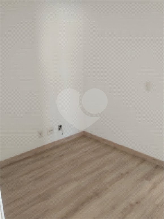 Apartamento à venda com 3 quartos, sendo 1 suíte,  em Vila Suissa, Mogi das Cruzes, SP