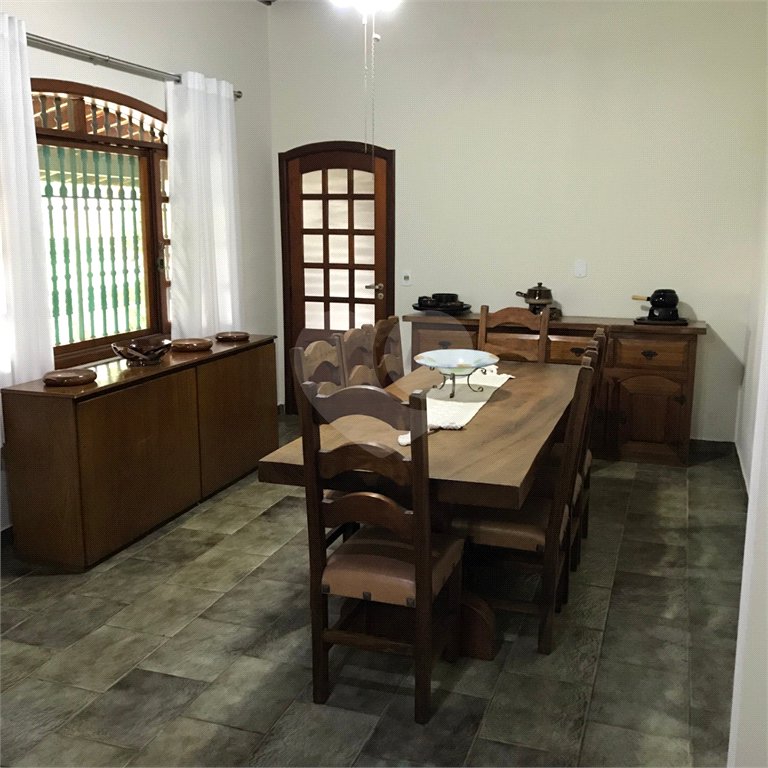 Casa à venda com 5 quartos, sendo 3 suítes, em Recanto das Flores, Indaiatuba, SP