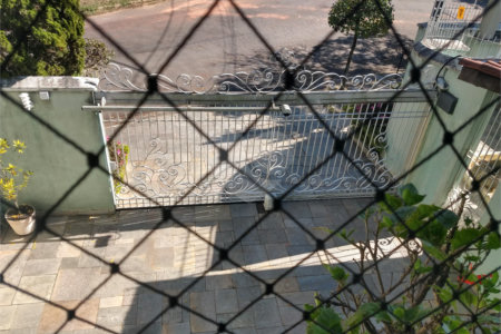 Sobrado à venda com 4 quartos, sendo 1 suíte,  em Parque dos Príncipes, São Paulo, SP