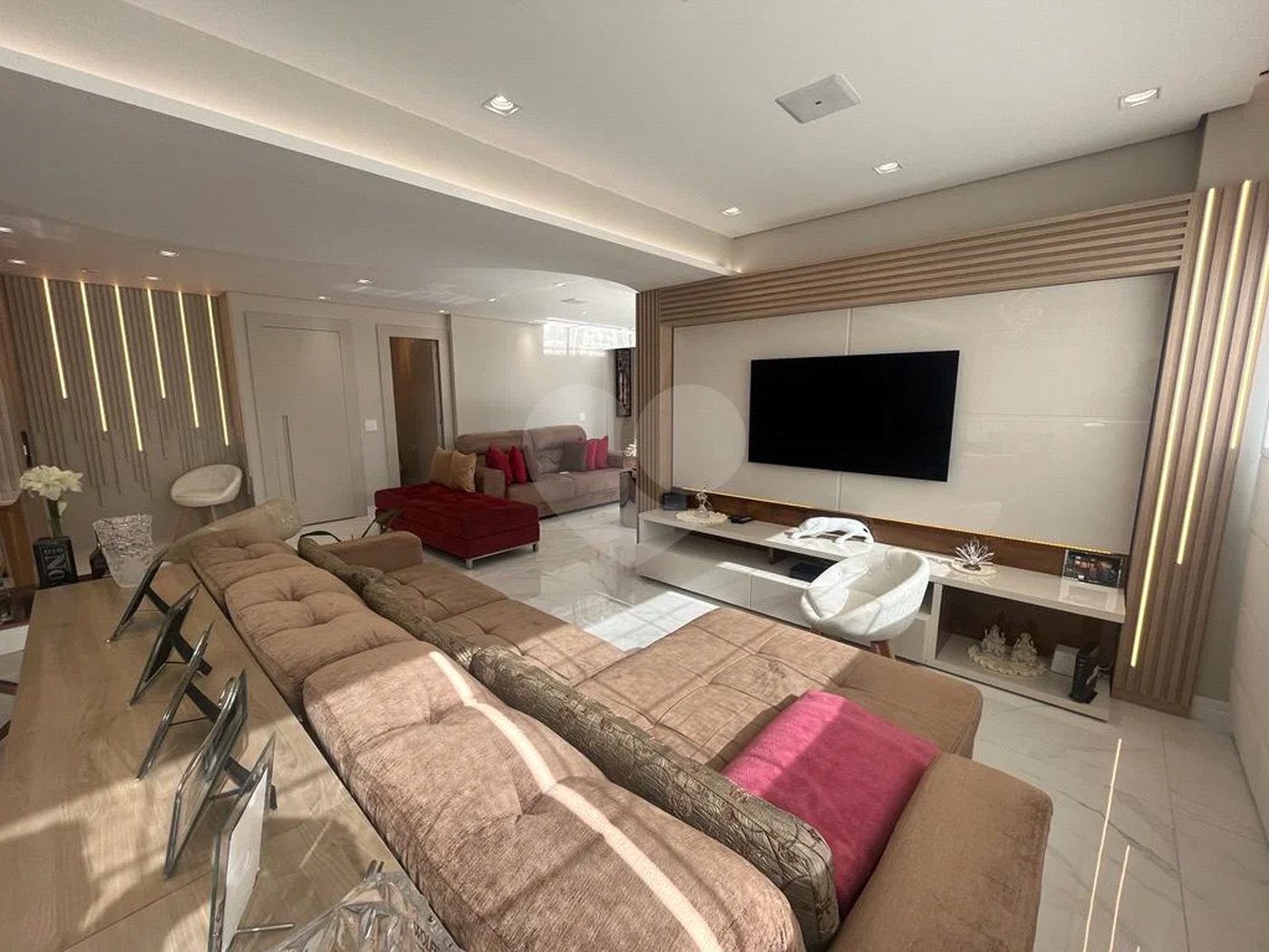 Apartamento à venda com 3 suítes em Santa Teresinha, São Paulo, SP
