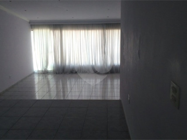 Casa à venda com 3 quartos, sendo 1 suíte,  em Lavapés, Mairiporã, SP