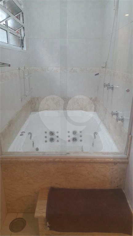 Sobrado à venda com 3 quartos, sendo 1 suíte, em Tremembé, São Paulo, SP
