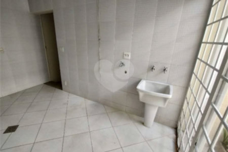 Casa à venda com 3 quartos, sendo 1 suíte, em Vila São José, Itapetininga, SP