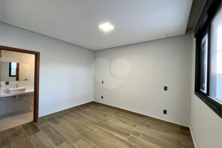 Casa à venda com 4 suítes no condomínio Alphaville Nova Esplanada 3, Votorantim - SP