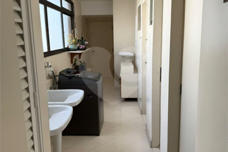 Apartamento à venda ou para alugar com 4 quartos, sendo 2 suítes, em Jardim Paulista, São Paulo, SP