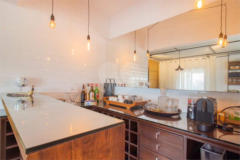 Apartamento à venda com 3 suítes em Jardim Marajoara, São Paulo, SP