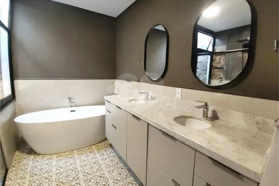 Casa à venda com 3 quartos, sendo 1 suíte,  em Parada Inglesa, São Paulo, SP